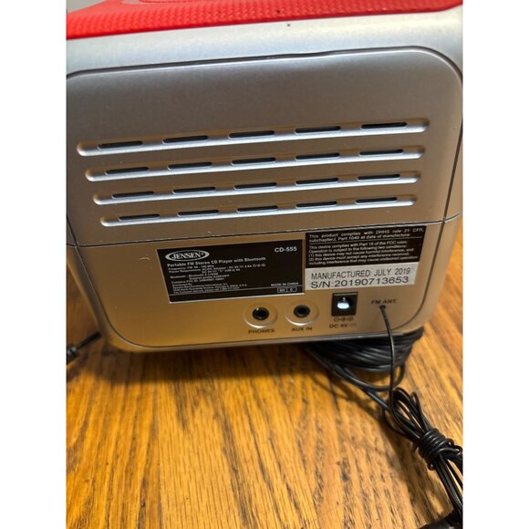 Jensen CD-555 Portable CD Player With Bluetooth & AM/FM Radio Red - Picture 5 of 7